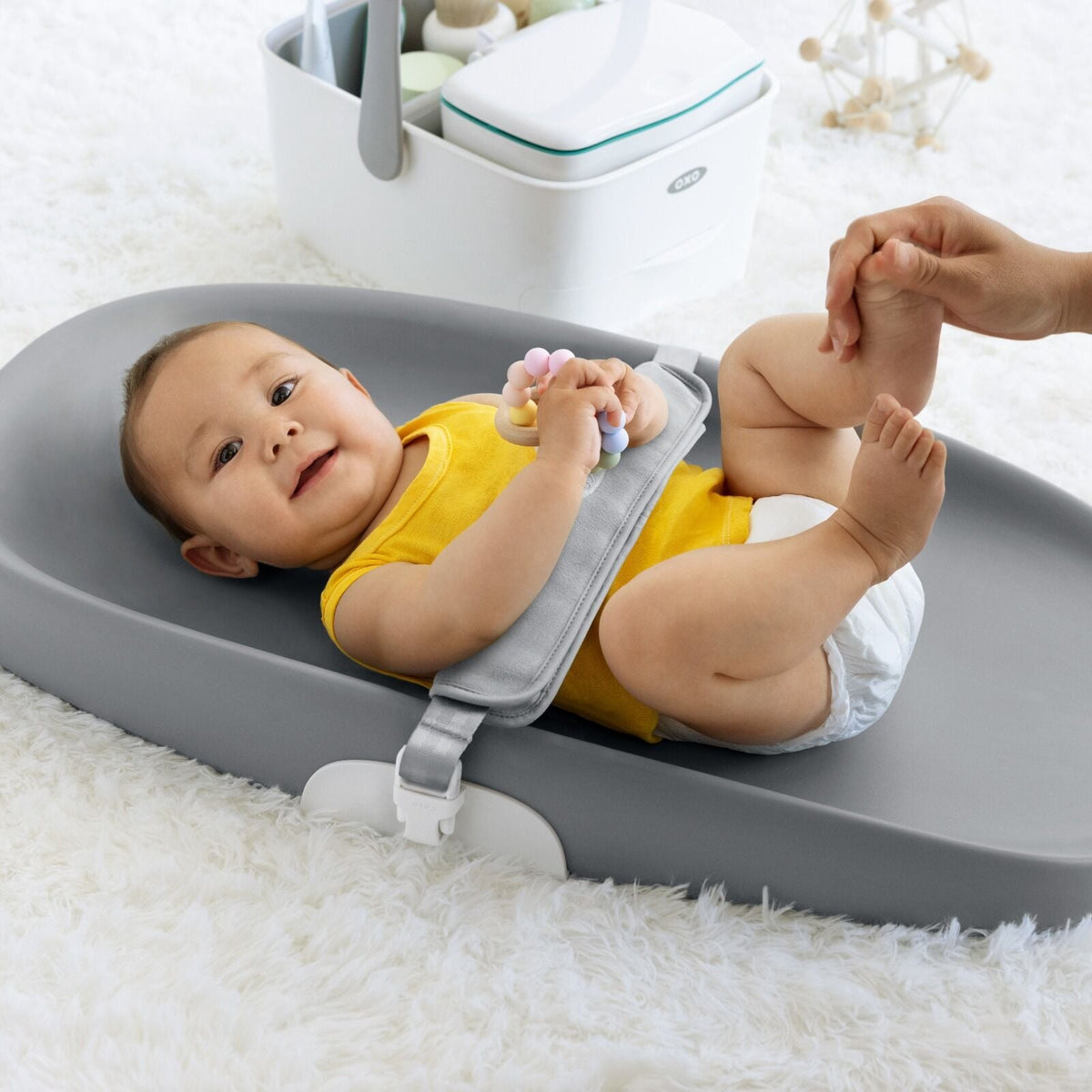 tot-changing-pad-gray-w8 tot_63154800_changingpad_pdp_03.jpg